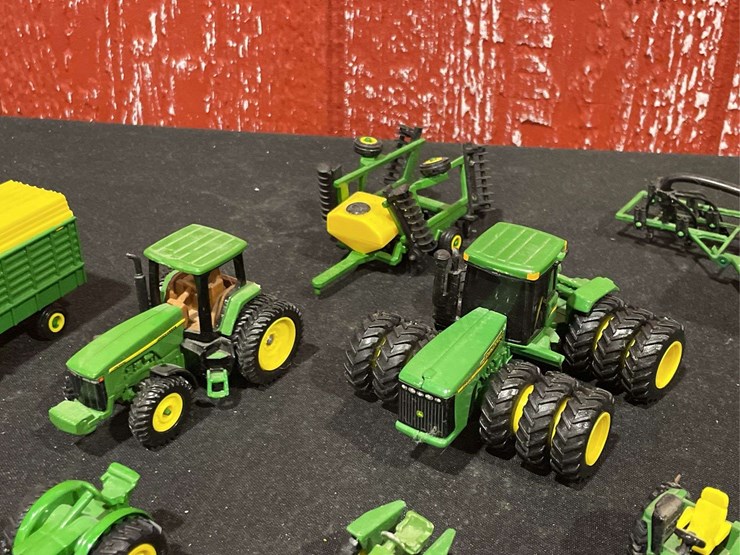 john-deere-64-image-3