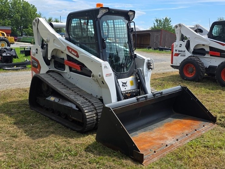 2023-bobcat-t770-image-2