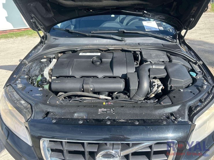 2012-volvo-xc70-image-14