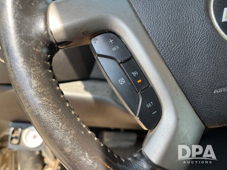 2013-chevrolet-silverado-image-46