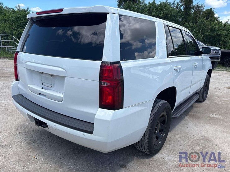 2019-chevrolet-tahoe-image-3