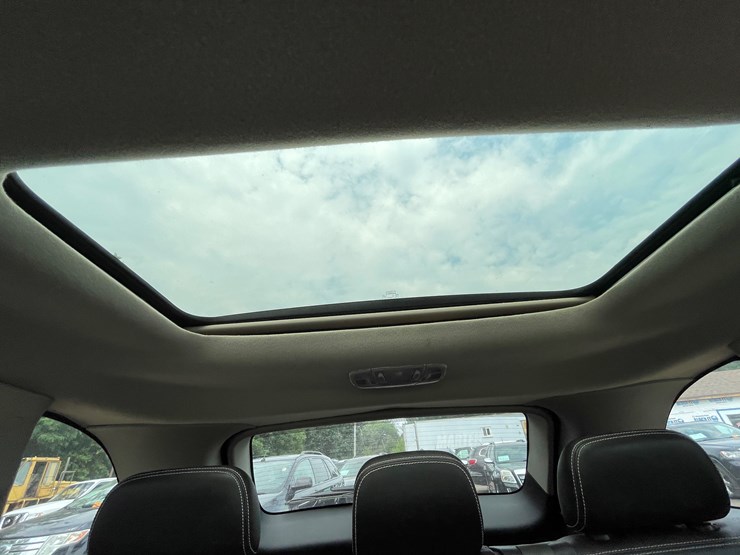 2010-ford-edge-image-60