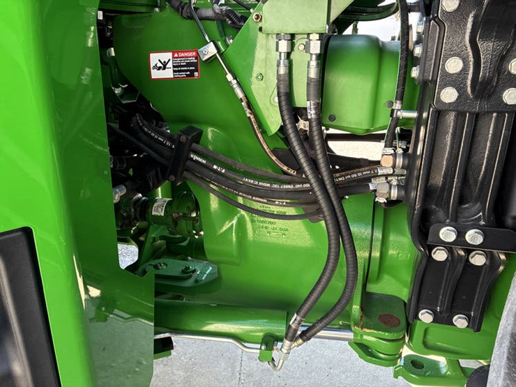 2023-john-deere-9r-440-image-41