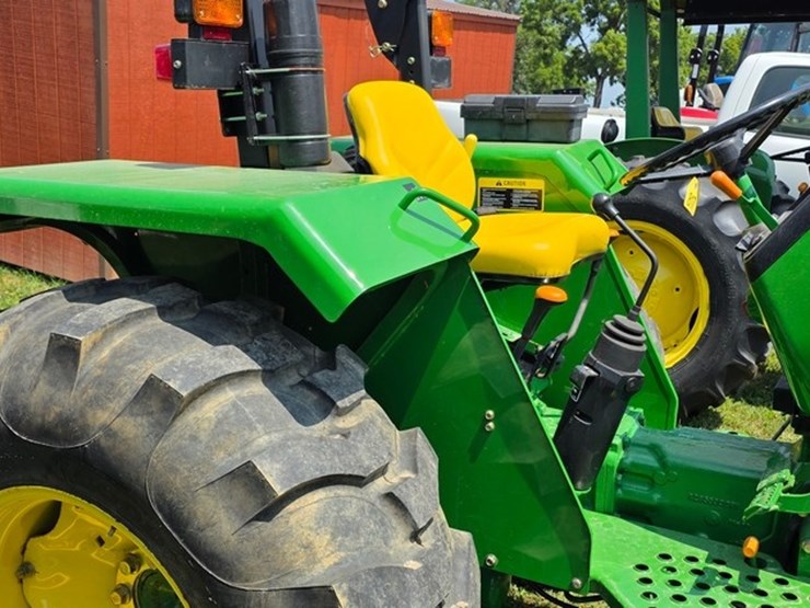 john-deere-5203-image-27