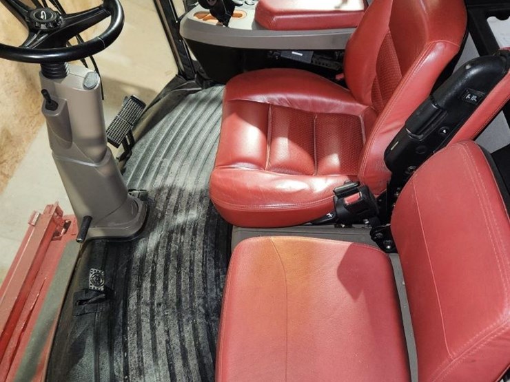 2014-case-ih-8230-image-5