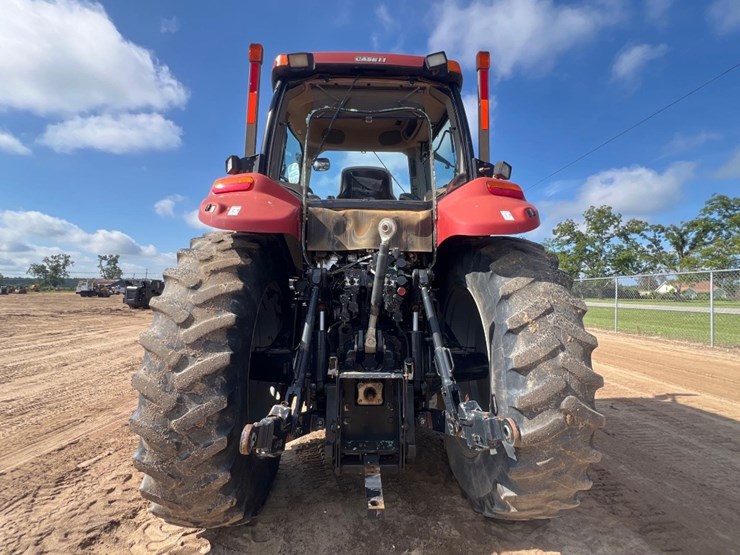 case-ih-magnum-180-image-3