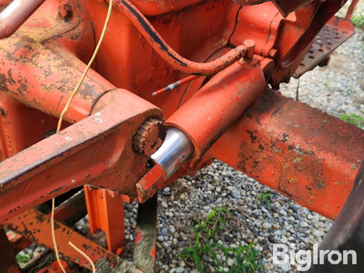 1965-allis-chalmers-d19-image-16