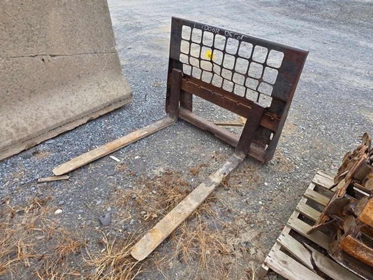 skidloader-forks-image-4