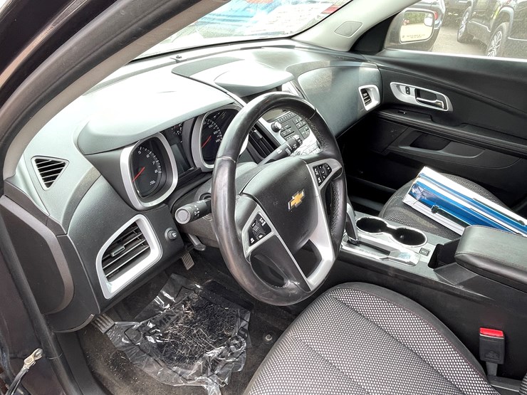 2013-chevrolet-equinox-lt-image-53