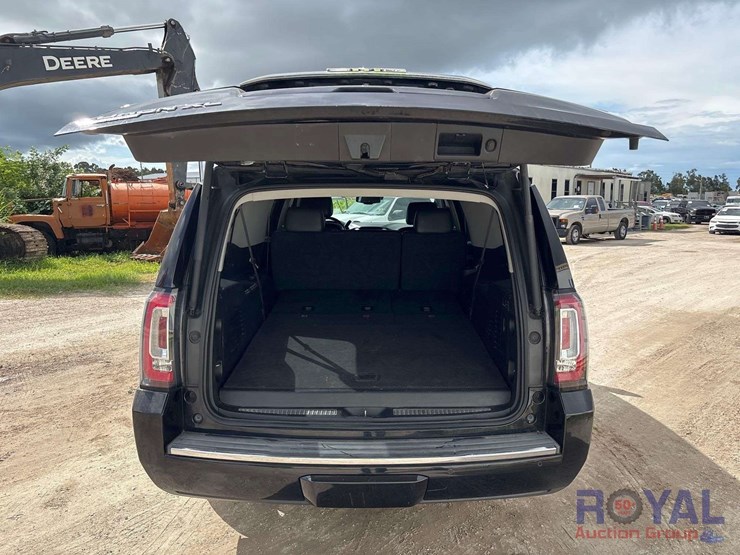 2015-gmc-yukon-xl-denali-image-17