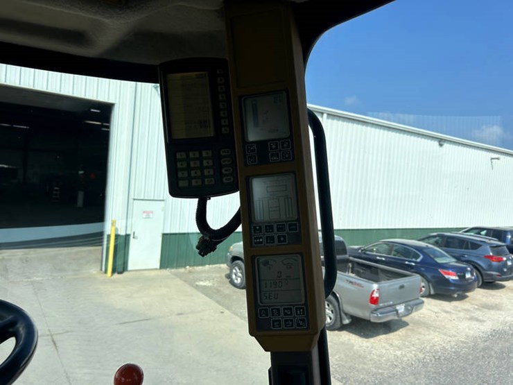 2001-john-deere-9750-image-31