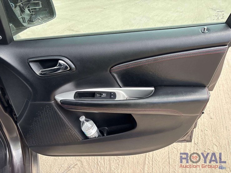 2019-dodge-journey-image-24