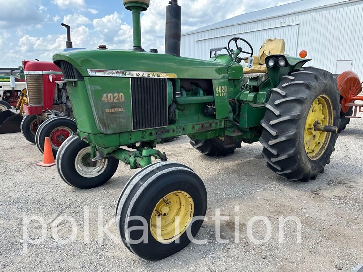 john-deere-4020-image-4