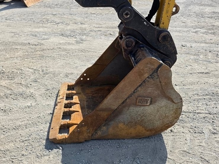 2023-caterpillar-310-image-47