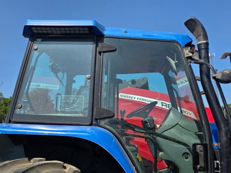 new-holland-ts100-image-15