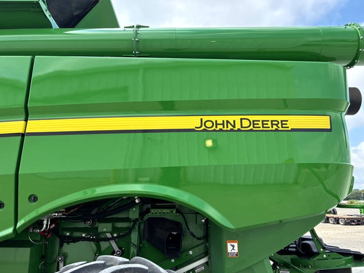 2015-john-deere-s680-image-34
