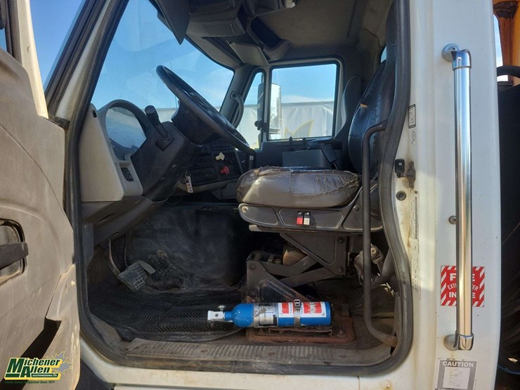 2009-international-workstar-7600-image-7