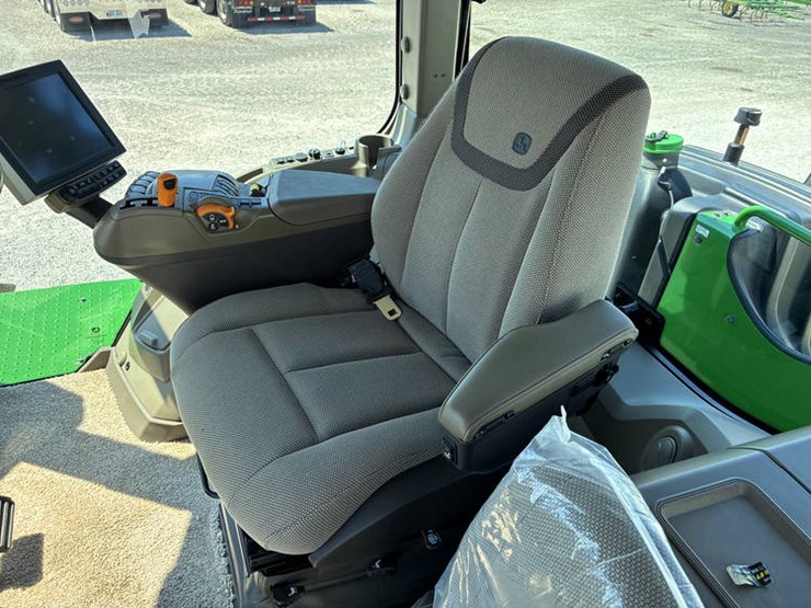2023-john-deere-9r-440-image-82