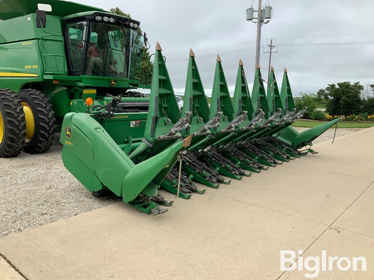 2013-john-deere-608c-image-11
