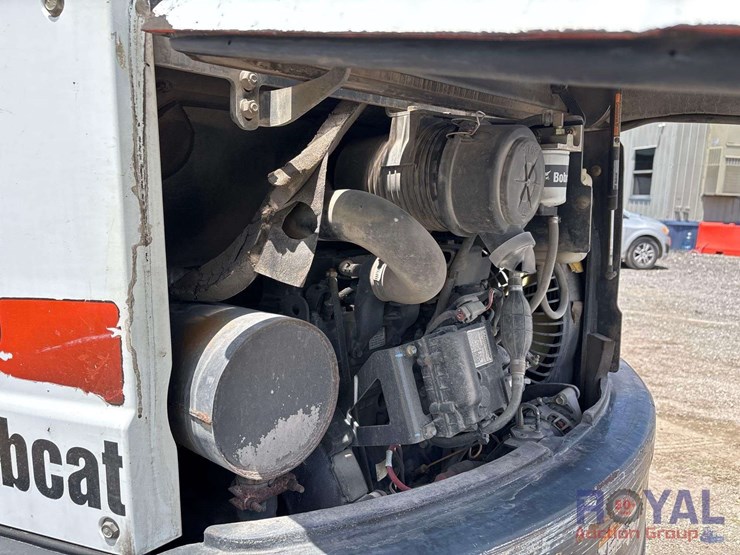 2017-bobcat-e32i-image-14