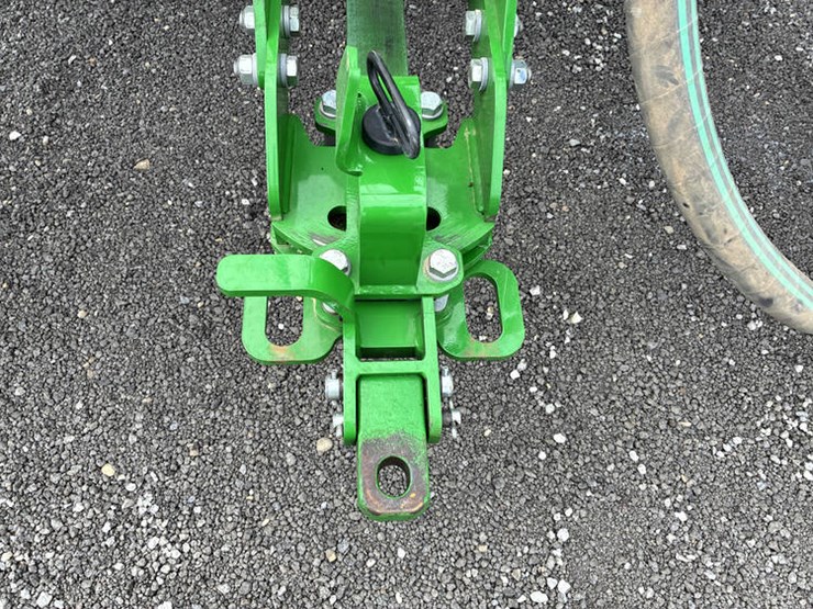 2023-john-deere-2510h-image-55
