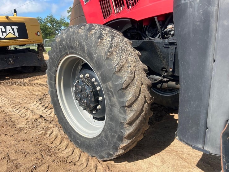 case-ih-magnum-180-image-22