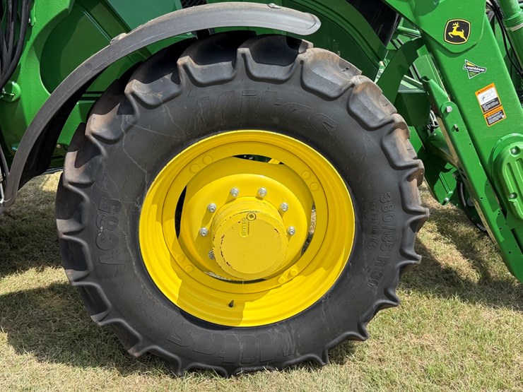 2024-john-deere-6155r-image-3