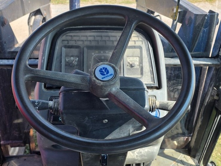 new-holland-ts100-image-62