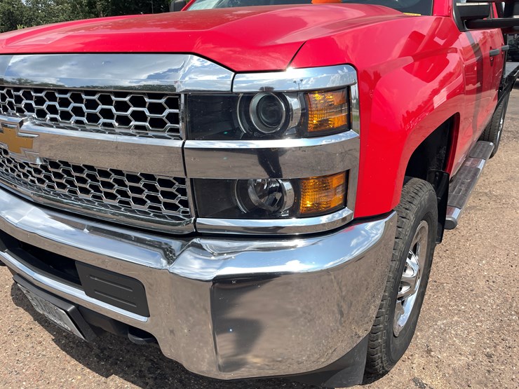 2019-chevrolet-silverado-2500-image-8