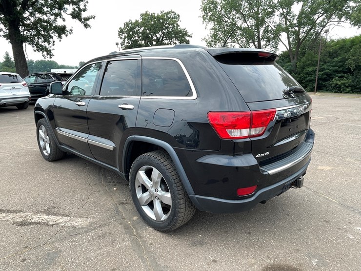2013-jeep-grand-cherokee-image-7