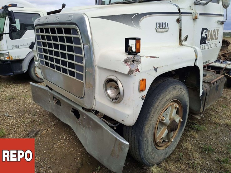 ford-9000-image-23