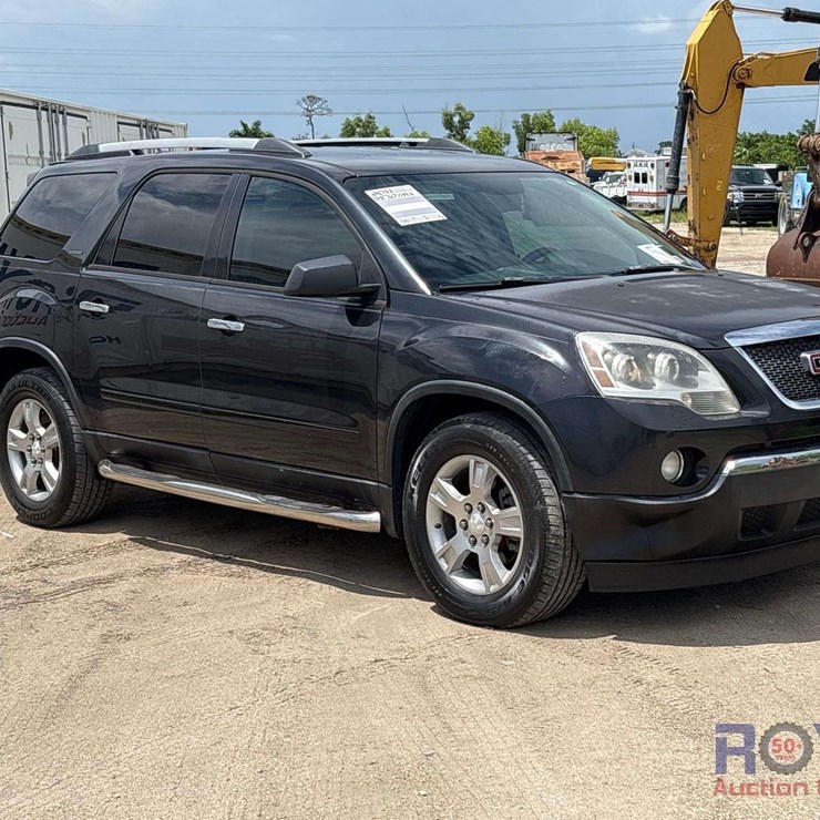 2011 GMC ACADIA SLE