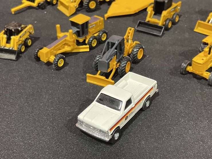john-deere-64-image-5