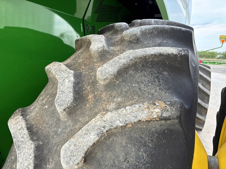 2015-john-deere-s680-image-45