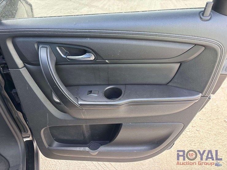2016-chevrolet-traverse-image-20