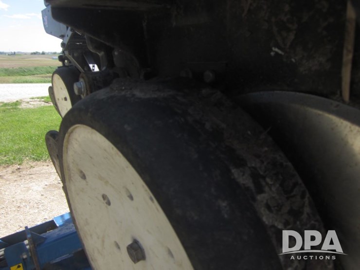 2010-kinze-3660-image-24