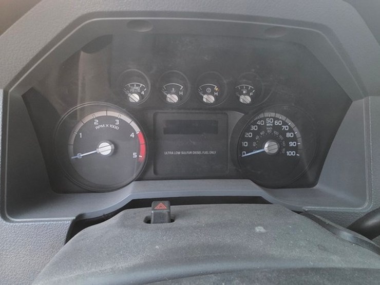 2010-ford-f550-image-62
