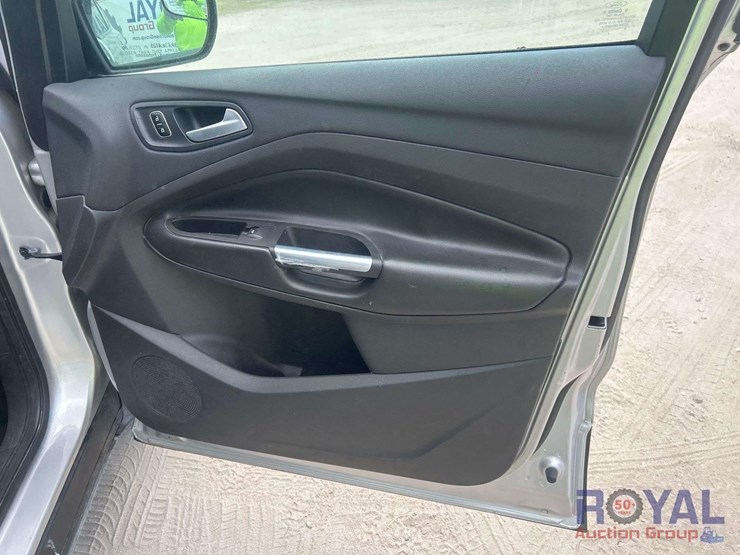 2017-ford-escape-image-25