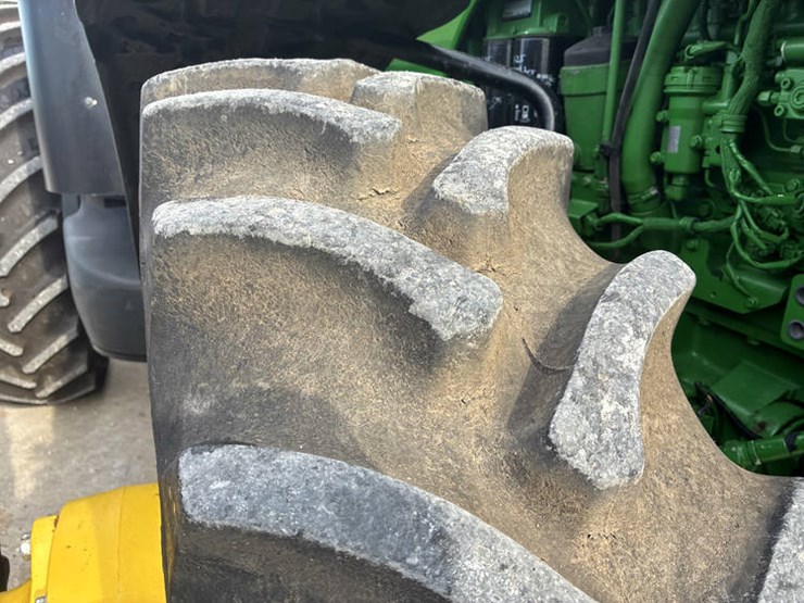 2012-john-deere-8360r-image-53