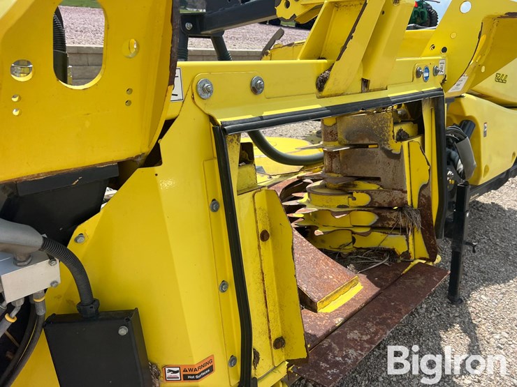 2020-john-deere-772-image-11