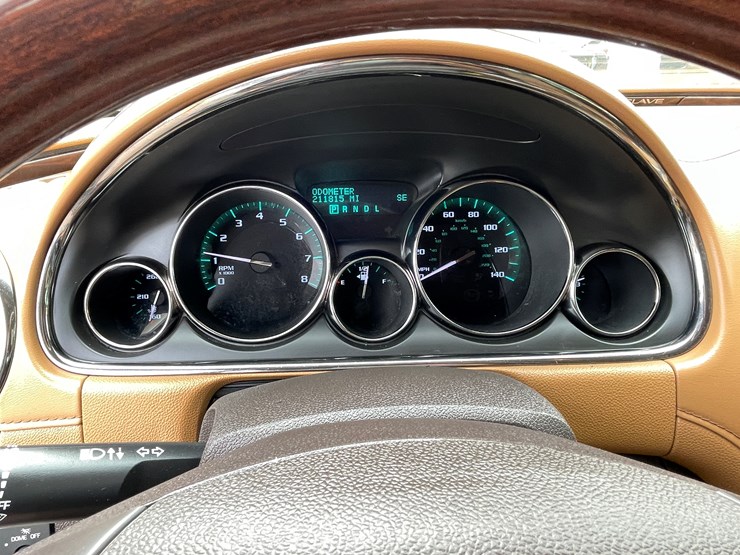 2014-buick-enclave-image-53