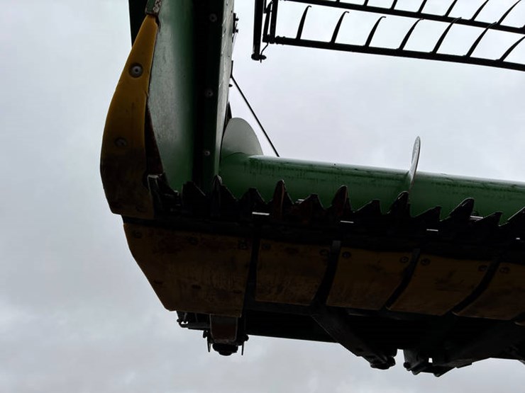 2013-john-deere-635f-image-40