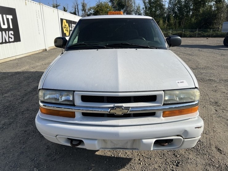 2004-chevrolet-blazer-image-8