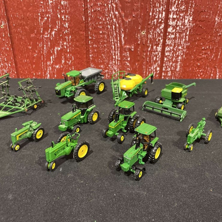 JOHN DEERE 64