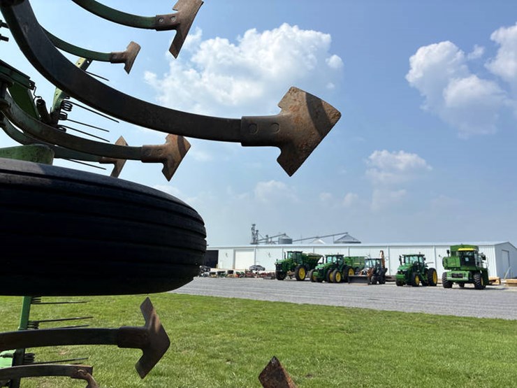 john-deere-1100-image-10