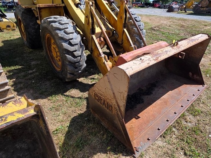 1977-caterpillar-910-image-6