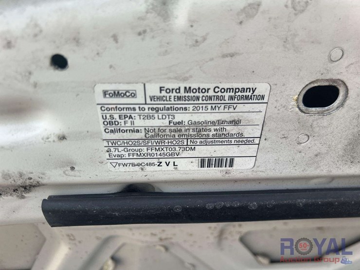 2015-ford-explorer-image-15