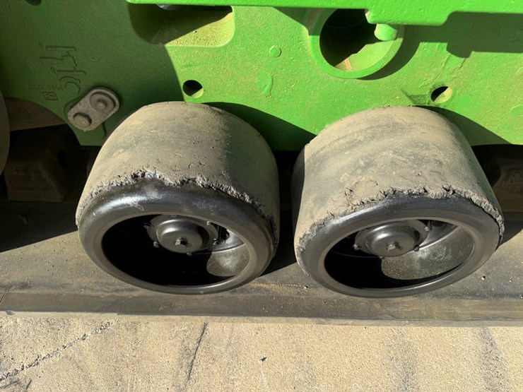 2020-john-deere-9470rt-image-3