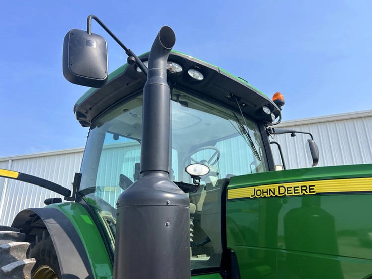 2012-john-deere-8285r-image-19