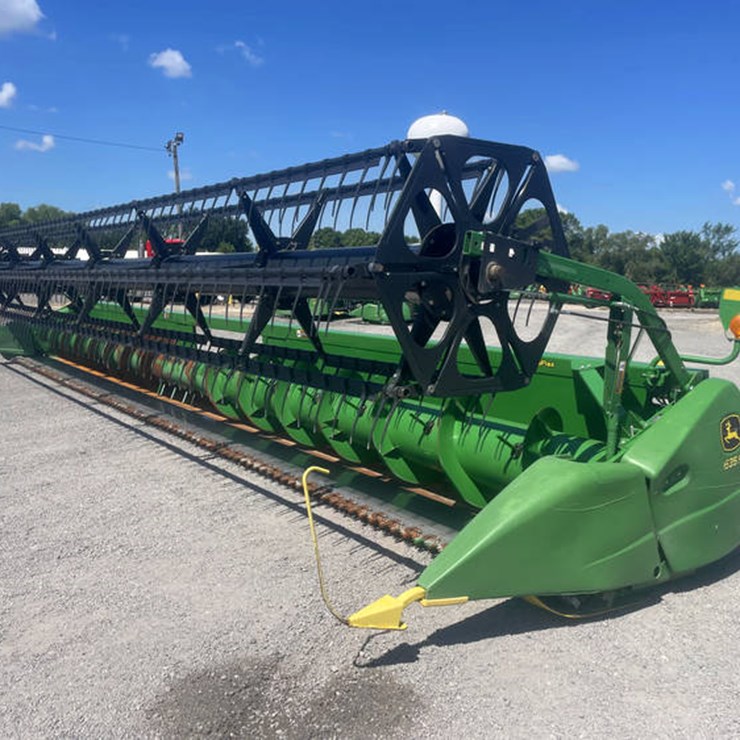 2013 JOHN DEERE 635F